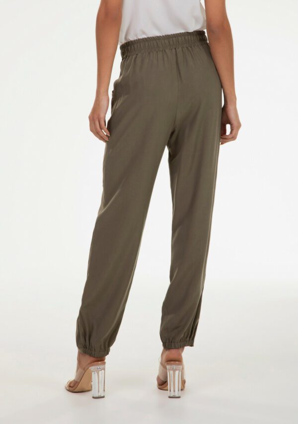 Pantalone tasconato in tencel