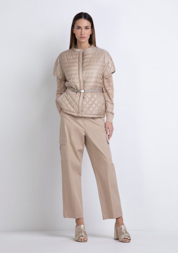 Piumino corto in nylon con cintura