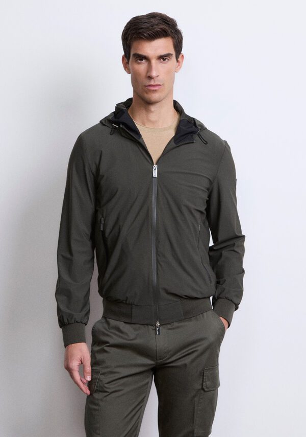 Giubbotto cappuccio softshell stretch